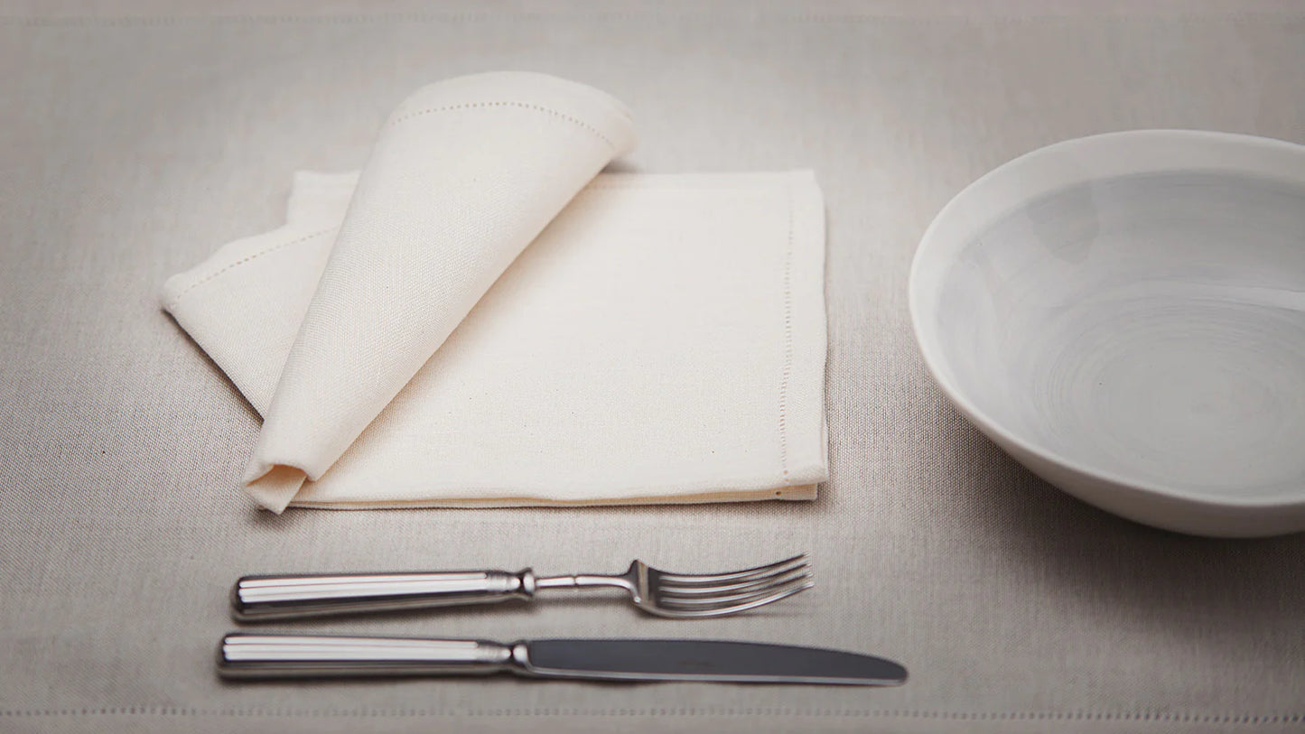 Busatti-Zodiaco 320 hemstitch napkin white