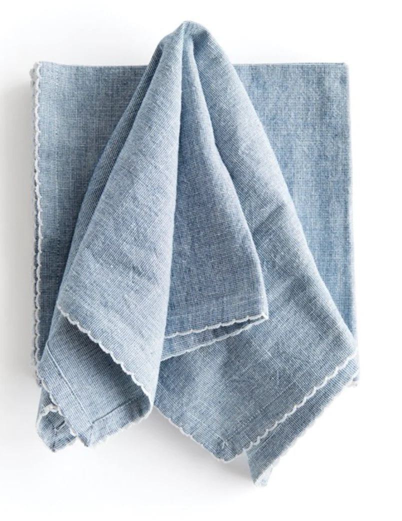 Napa-Brea Dinner Napkins Set of 4 in Blue/white