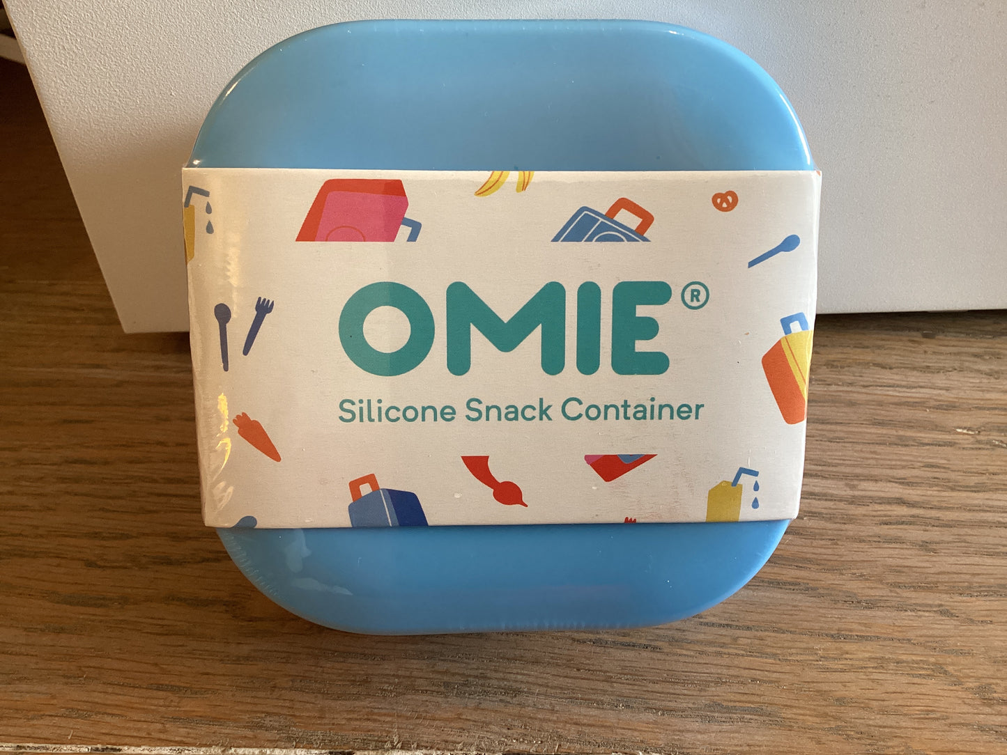 Omie snack container-blue