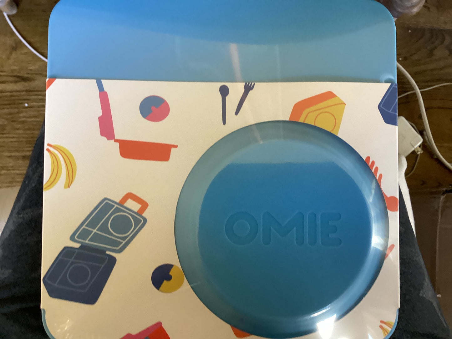 Omie box-blue