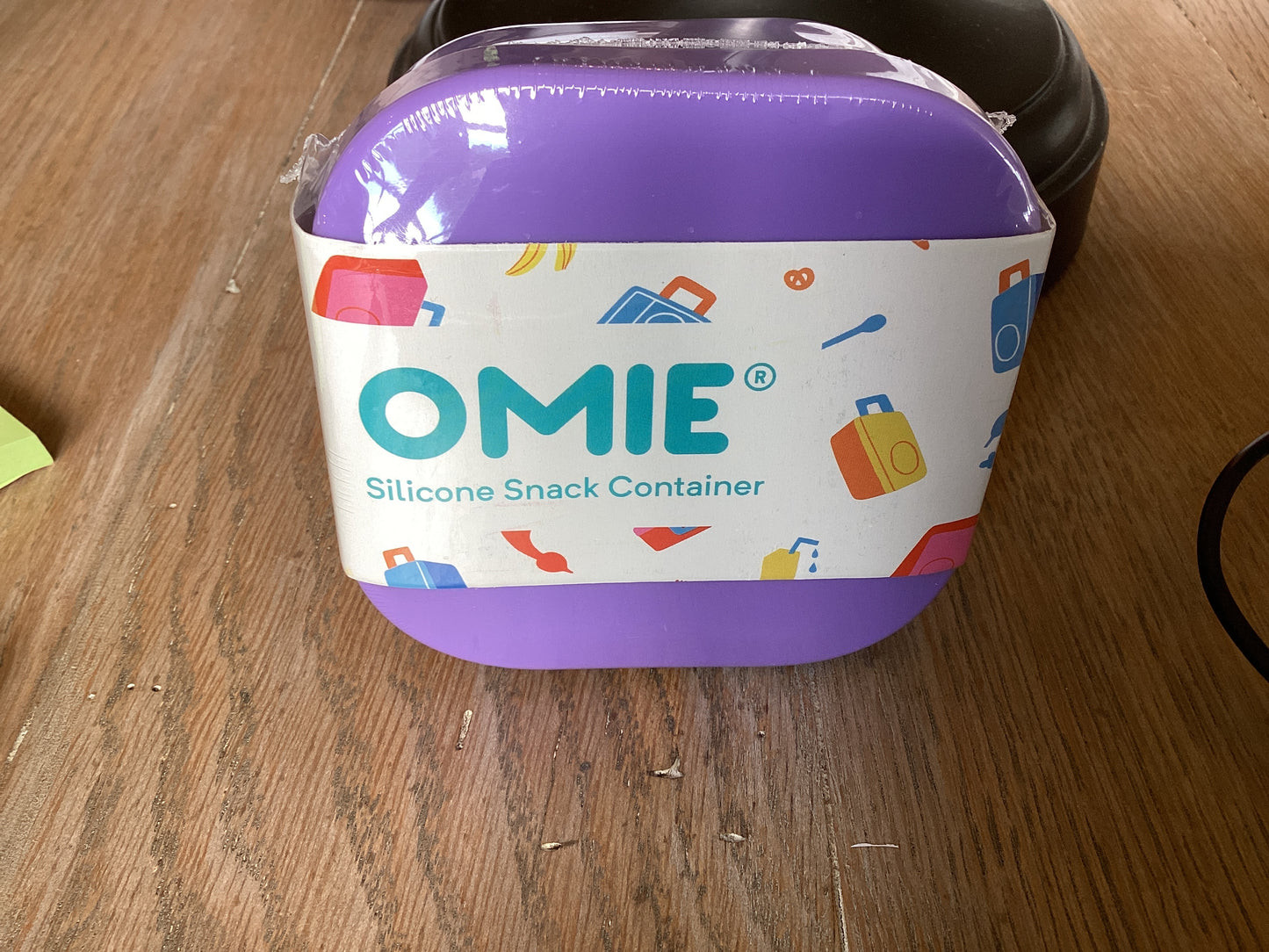 Omie snack container-purple