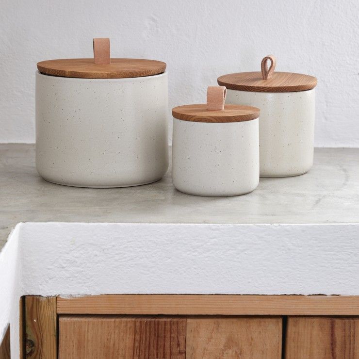 Casafina-Pacifica 6" canister with wood top
