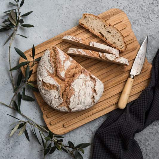 Casafina-Oak Wood Cutting Board / Lid For Rectangular Tray Ensemble