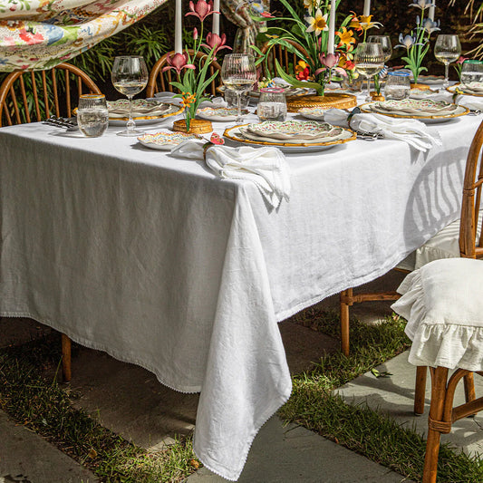 Juliska- Berry Scallop 60" x 120" Tablecloth - White